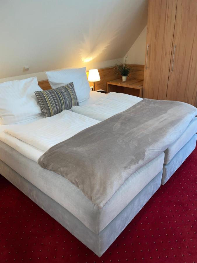 Hotel Am Elisabethufer イェファー エクステリア 写真